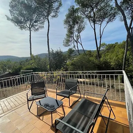 Charmante Avec Piscine Chauffee Et Terrain De Petanque Villa *